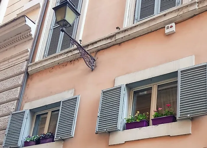 Domus Paradiso In Piazza Navona Řím