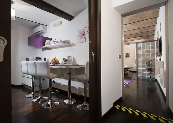 Domus Paradiso In Piazza Navona Řím